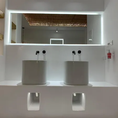Yialos Hotel 3*