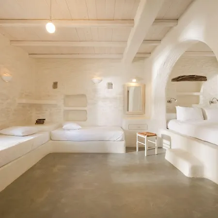 호텔 Yialos 이오스 코라