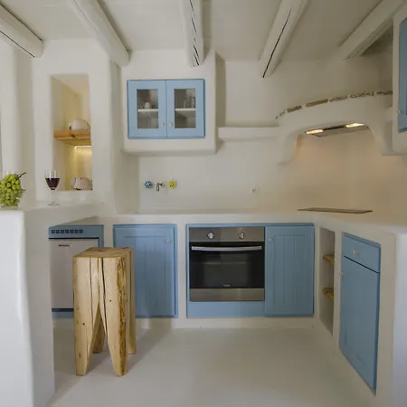 Yialos 3* 이오스 코라