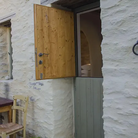 호텔 Yialos 이오스 코라