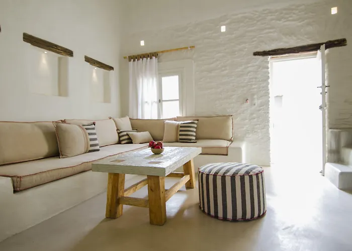 Yialos 3* إيوس خورا